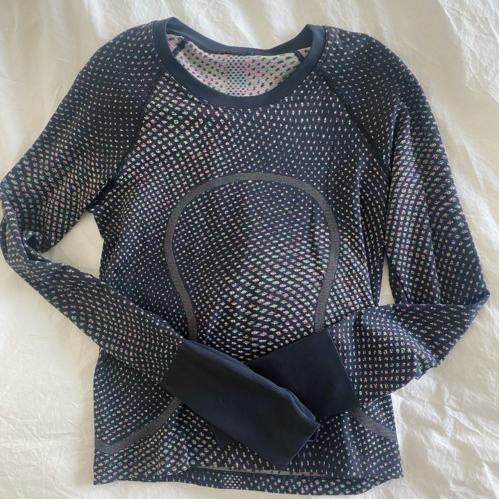 Lululemon Swiftly Tech Long Sleeve Race Length Shirt